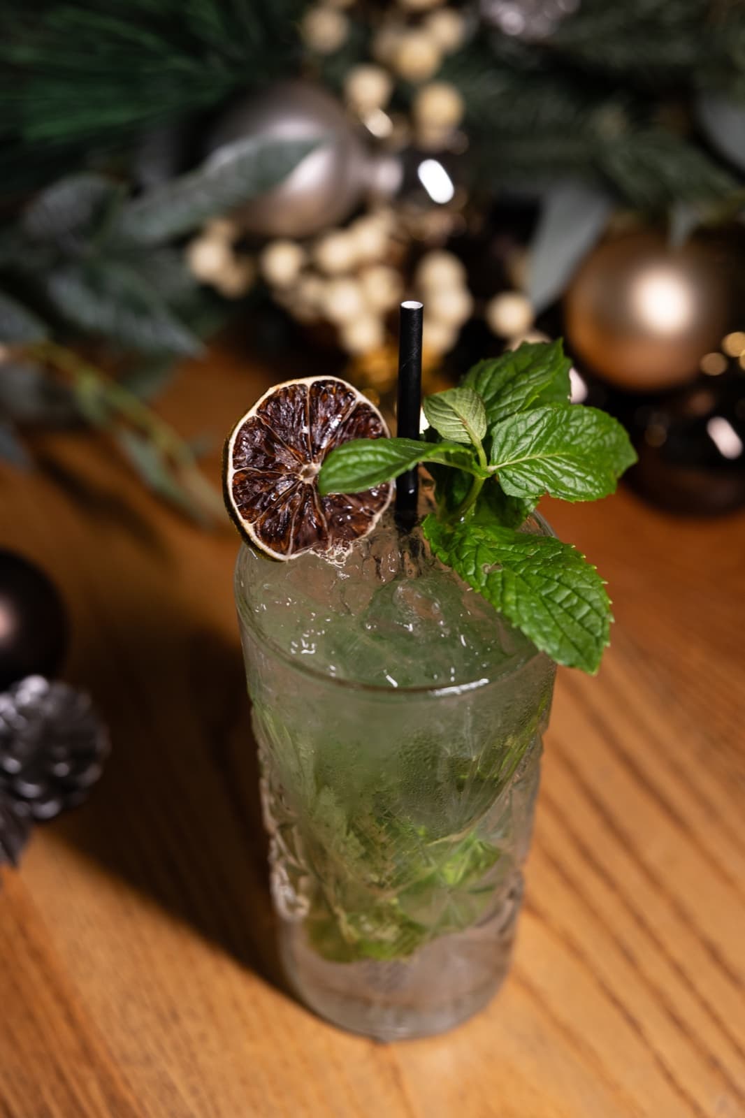 Mint and dried lime Christmas cocktail